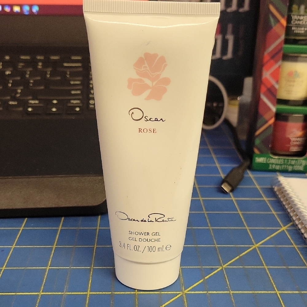 Oscar de la Renta Rose Shower Gel 100ml New Sealed